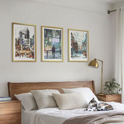 3 paveikslų rinkinys su rėmais Šiuolaikinių miestų spalvingi personažai