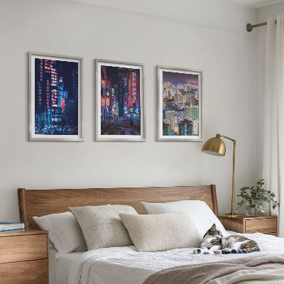 3 paveikslų rinkinys su rėmais Naktinio miesto neoninės šviesos
