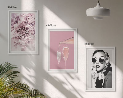 3 paveikslų rinkinys su rėmais Rožių žiedai ir elegantiška ponia
