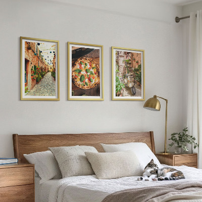3 paveikslų rinkinys su rėmais Žavingos gatvės su picerija