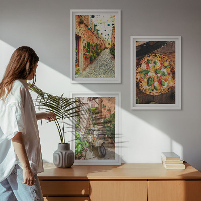 3 paveikslų rinkinys su rėmais Žavingos gatvės su picerija