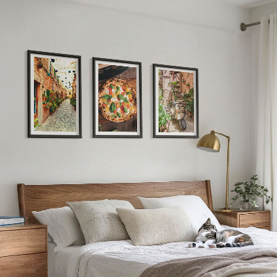 3 paveikslų rinkinys su rėmais Žavingos gatvės su picerija