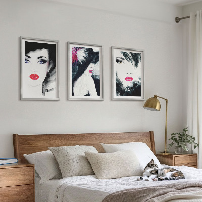 3 paveikslų rinkinys su rėmais Moterų su lūpomis portretai