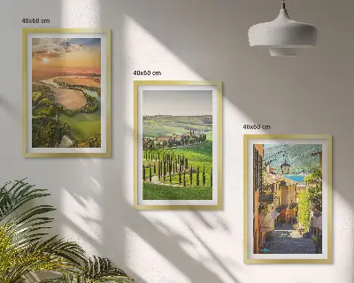 Paveikslų rinkinys Italijos peizažai upės gatvėje su rėmais