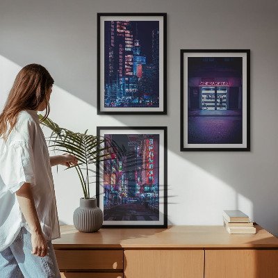 3 paveikslų rinkinys su rėmais Naktinio miesto neoninis įėjimas