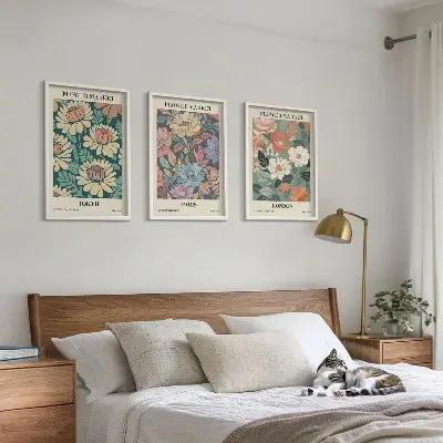 3 paveikslų rinkinys su rėmais gėlių motyvų plakatai su Tokijo, Paryžiaus ir Londono vaizdais