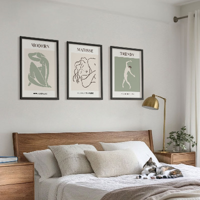 3 paveikslų rinkinys su rėmais Stilingi minimalistiniai personažai