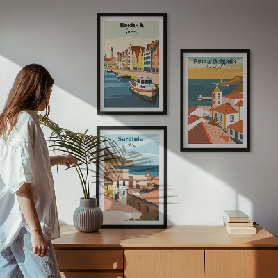 Įrėmintas triptikas Europos pakrančių miestų vaizdai