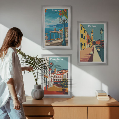 3 paveikslų rinkinys su rėmais Retro miesto iliustracijos