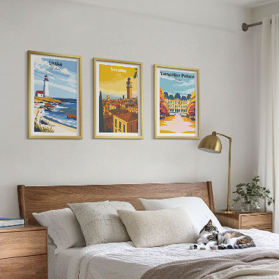 3 paveikslų rinkinys su rėmais Vaizdai į vietas prie miestų jūros
