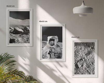 3 paveikslų rinkinys su rėmais NASA nufotografavo Mėnulio astronautą