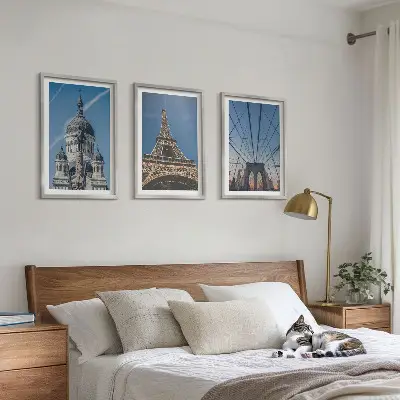 3 paveikslų rinkinys su rėmais su vaizdais iš įvairių pasaulio miestų