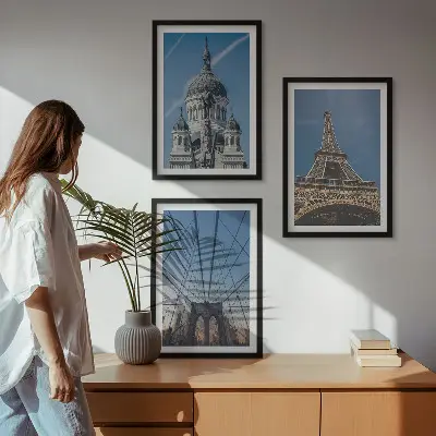 3 paveikslų rinkinys su rėmais su vaizdais iš įvairių pasaulio miestų