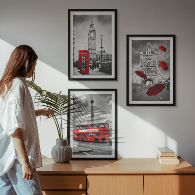 3 paveikslų rinkinys su rėmais Raudonas skėčių kabina ir Londono autobusas