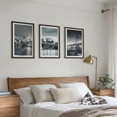 Įrėmintas triptikas tiltai ir miesto architektūra pilkos spalvos
