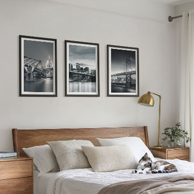 Įrėmintas triptikas Tiltai, miesto architektūra, pilka