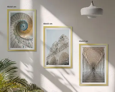 Katedros fasado spiraliniai laiptai 3 paveikslų rinkinys su rėmais