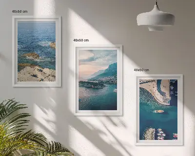 Įrėmintas triptikas jūros vaizdai, uolos ir uostai