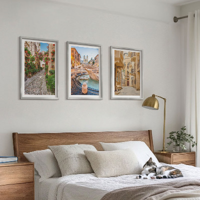 3 paveikslų rinkinys su rėmais Žavingos fontano gatvelės