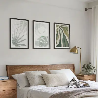 Augalų lapų paveikslų rinkinys 3 paveikslai su rėmais žalių ir pilkų atspalvių