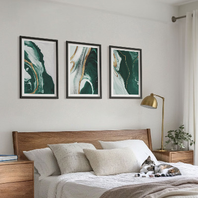 3 paveikslų rinkinys su rėmais Abstraktūs žalių dažų raštai