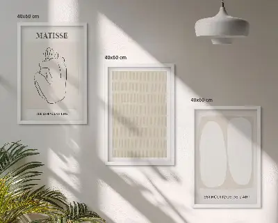 Įrėmintas triptikas smėlio ir baltos spalvos linijų rašto