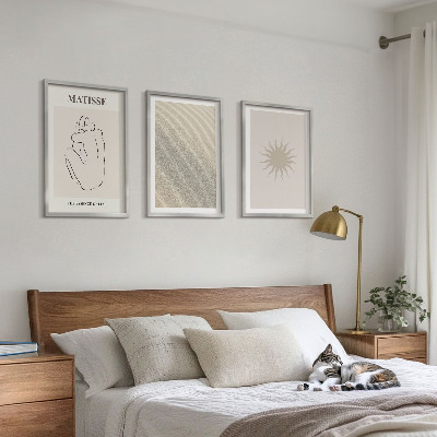 Įrėmintas triptikas Minimalistinės smėlio linijos saulėje