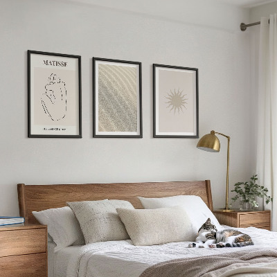 Įrėmintas triptikas Minimalistinės smėlio linijos saulėje