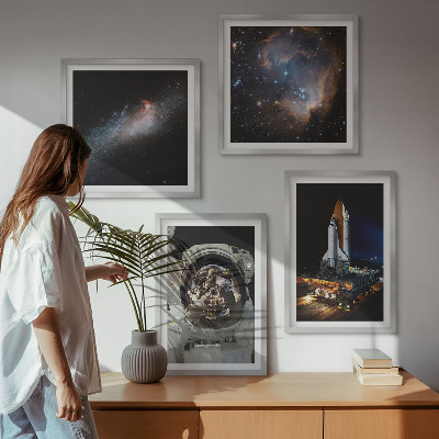 4 paveikslų rinkinys su rėmais Astronautai nusileidžia Mėnulyje