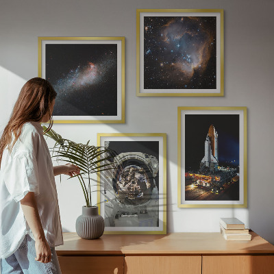 4 paveikslų rinkinys su rėmais Astronautai nusileidžia Mėnulyje