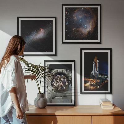 4 paveikslų rinkinys su rėmais Astronautai nusileidžia Mėnulyje