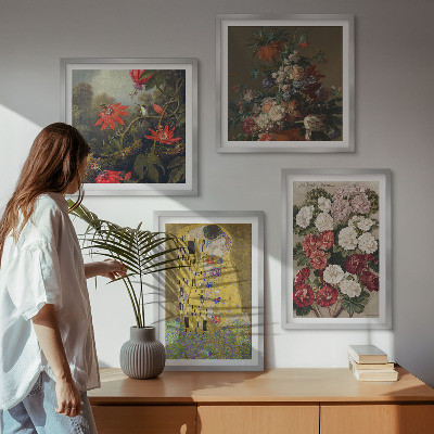 4 paveikslų rinkinys su rėmais Klimto paveikslo „Medžio gėlės“