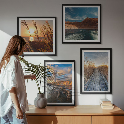 4 paveikslų rinkinys su rėmais Švyturio žolės molas