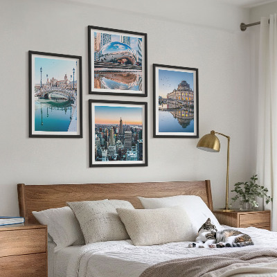4 paveikslų rinkinys su rėmais Miestų ant vandens architektūra