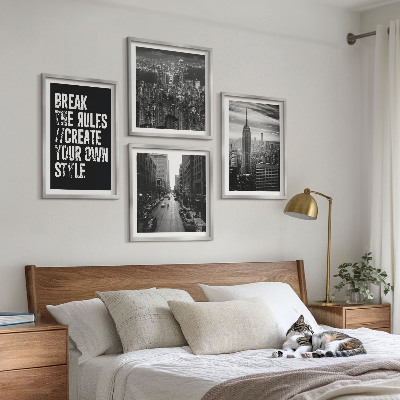 4 paveikslų rinkinys su rėmais Miesto gatvių juodai baltos spalvos įkvėpimas