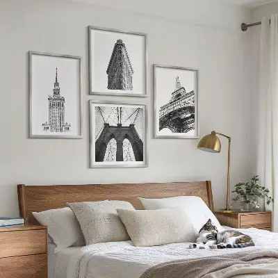 Daugiadalis paveikslas su rėmu juodai baltas architektūrinis minimalizmas