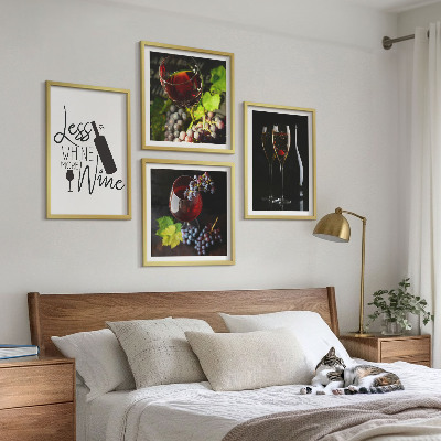 4 paveikslų rinkinys su rėmais Vyno taurės su vynuogėmis ir užrašu