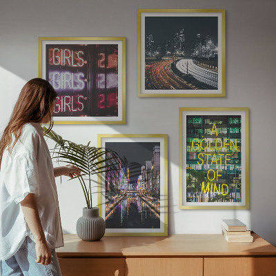 4 paveikslų rinkinys su rėmais Neoniniai ženklai mieste naktį