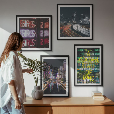 4 paveikslų rinkinys su rėmais Neoniniai ženklai mieste naktį
