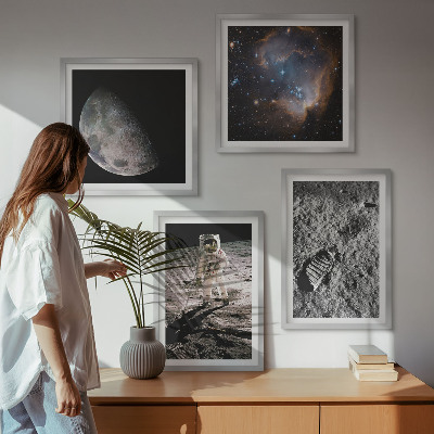 Daugiadalis paveikslas su rėmu Astronauto Mėnulio pėdsako nuotrauka