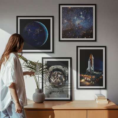 4 paveikslų rinkinys su rėmais Kosmoso Žemės astronautų raketa