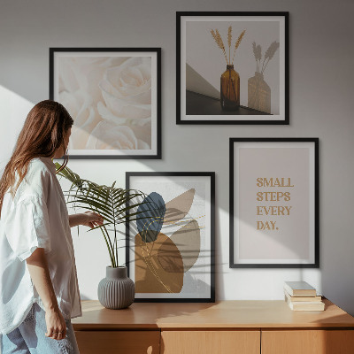 Paveikslų kompozicija ant sienos Abstrakčių formų akcentai