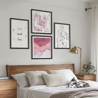 4 paveikslų rinkinys su rėmais minimalistinės gėlės
