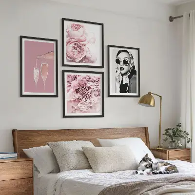 4 paveikslų rinkinys su rėmais gėlės su bijūnais ir rožėmis elegantiškame stiliuje