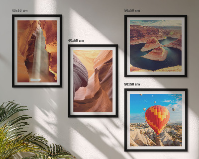 Paveikslų kompozicija ant sienos Krioklys kanjono tarpeklyje