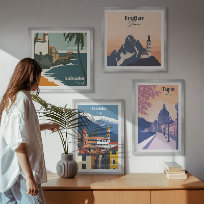 4 paveikslų rinkinys su rėmais Kalnų retro architektūros iliustracijos