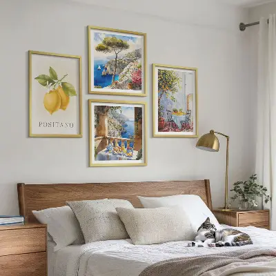 Paveikslų kompozicija ant sienos su Positano architektūros ir citrinų vaizdais