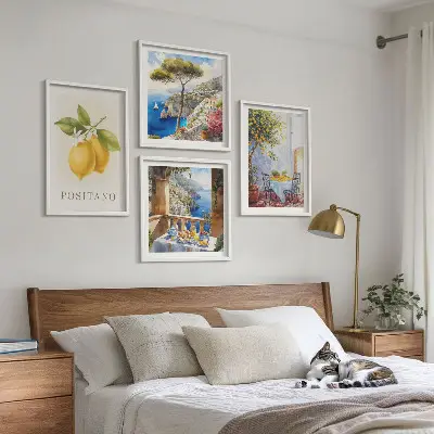 Paveikslų kompozicija ant sienos su Positano architektūros ir citrinų vaizdais
