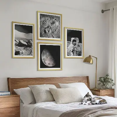 Mėnulio astronauto pėdsakas 4 paveikslų rinkinys su rėmais