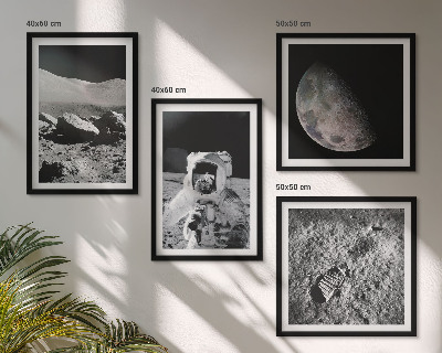 4 paveikslų rinkinys su rėmais Mėnulio astronauto pėdsakas